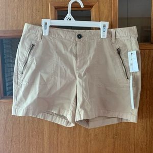 Caslon Khaki Shorts w/ Zippered Pockets, size 8 NWT